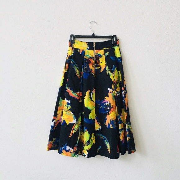 Milly Dresses & Skirts - Milly Luna Tropical Mid Skirt